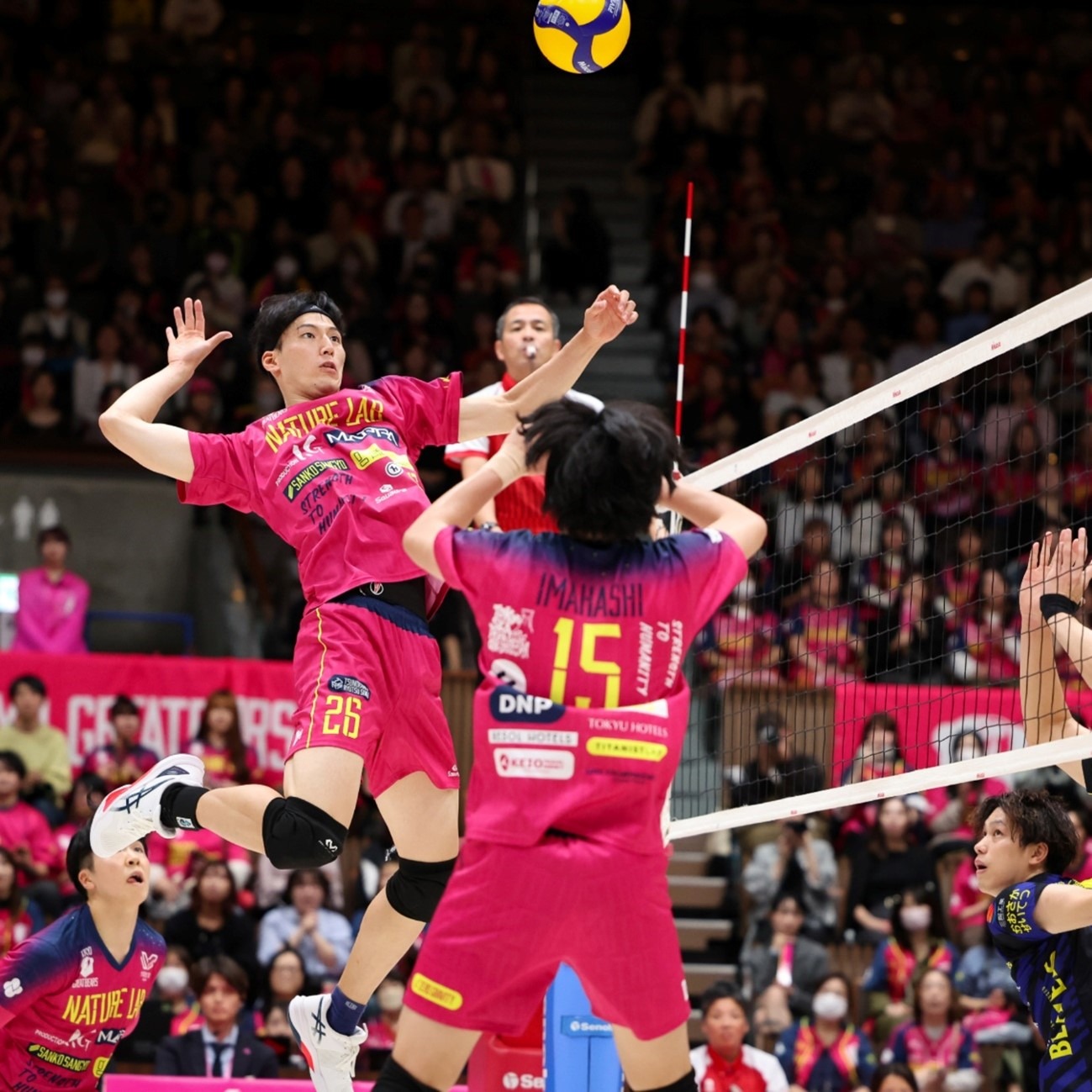 萨内蒂：穆帅曾让我踢左后卫盯防梅西 俱乐部的