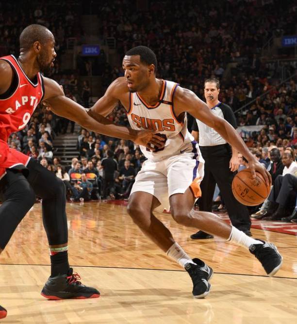 线上表现出 线上表现出