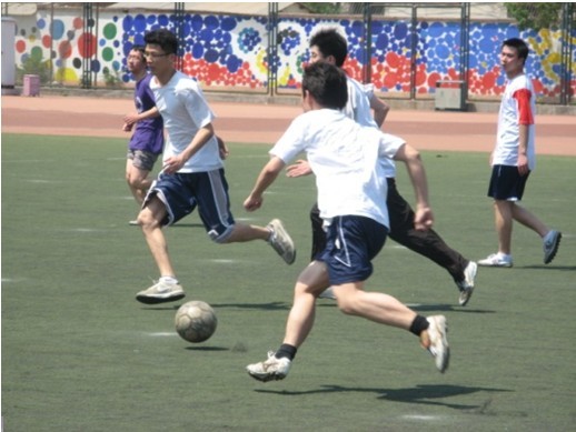 全力以赴地 全力以赴地